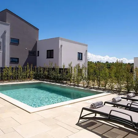 Holiday home Danica Tar-Vabriga